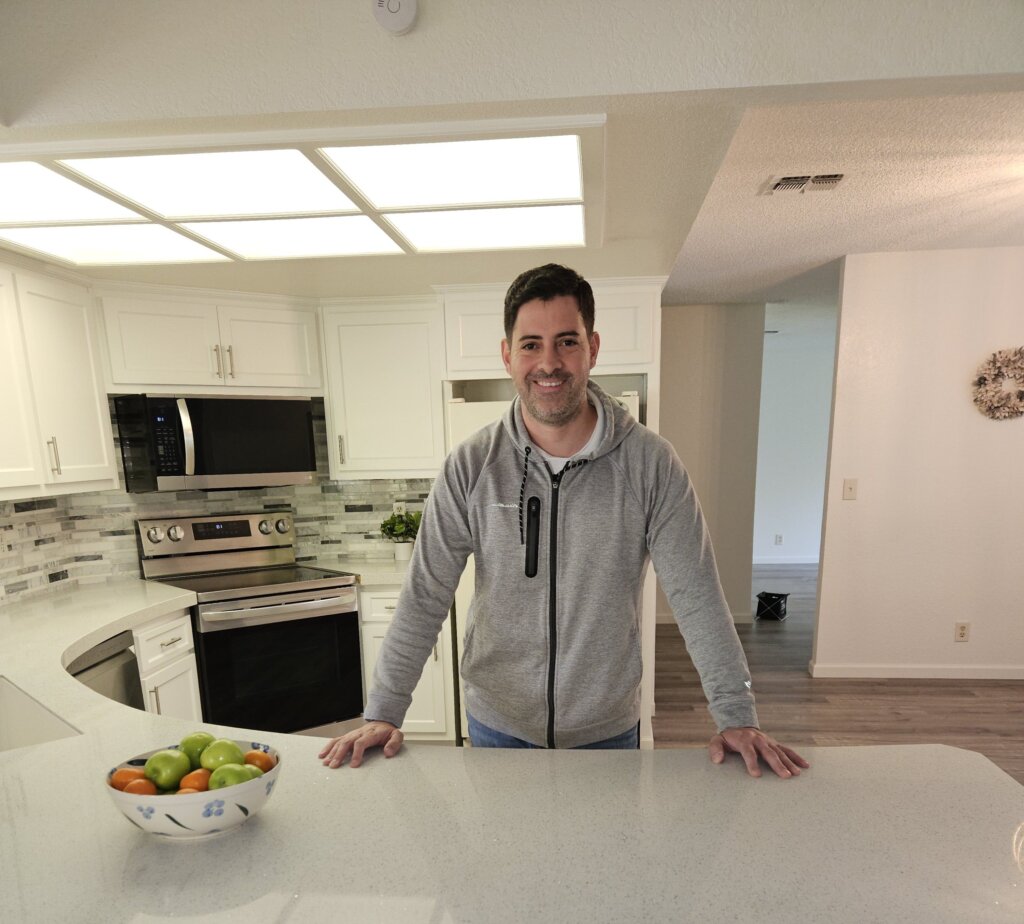 Erick can help you sell your house fast without the hassle