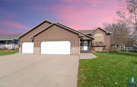 homes for sale 57005