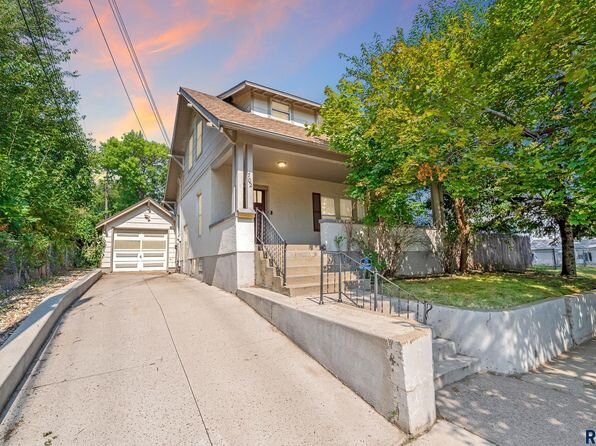 homes for sale augustana sioux falls
