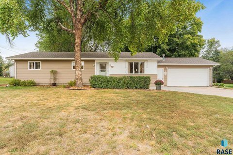 homes for sale dell rapids sd