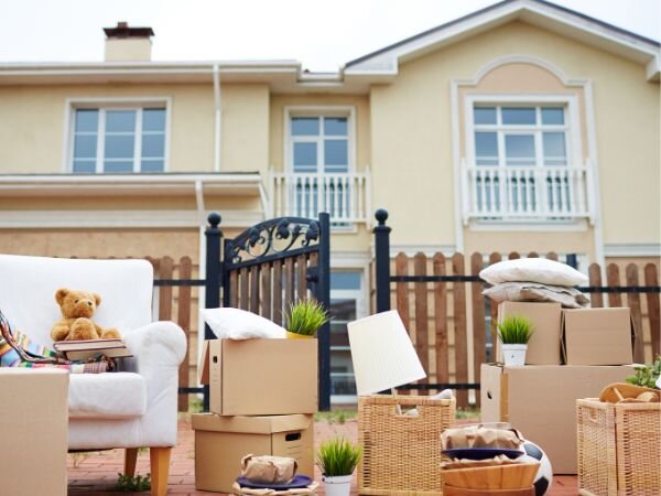 How to sell a house in Springfield while relocating