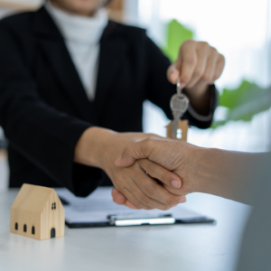 Selling house with squatters fast Agawam