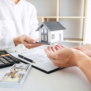 Paying Off Debt by Selling Your Home Chicopee