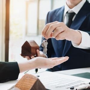 How to Find a Real Estate Agent in Another State