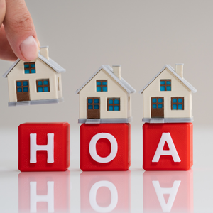 Who Covers the Hoa Fees at Closing Maine