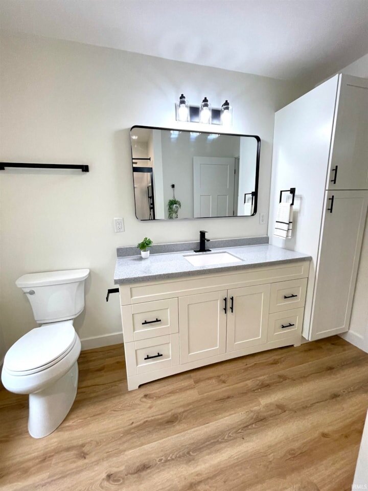Master bathroom in Owensville house for sale