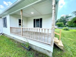 Covered Porch in Bicknell, Indiana Home For Sale