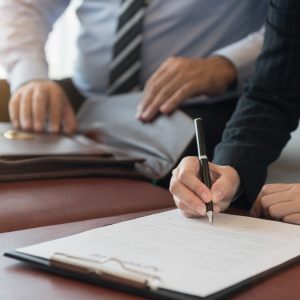 How Can a Seller Back Out of a Contract In Arizona