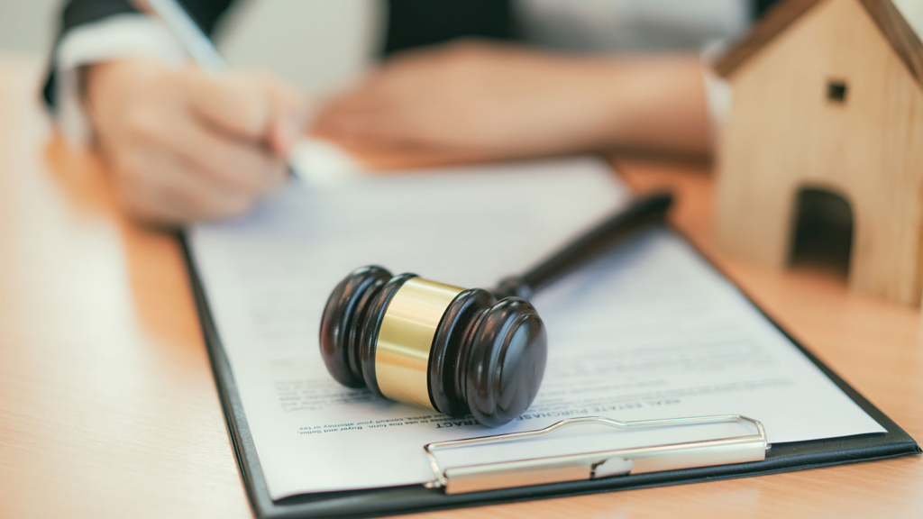 can you sell a house with a lien in Illinois