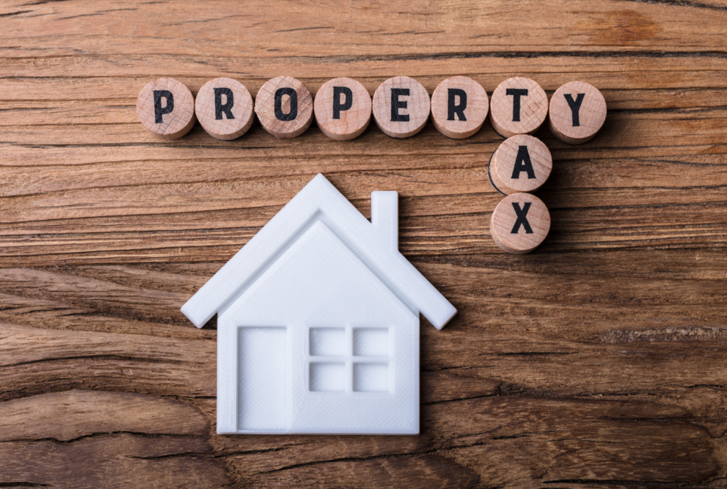What Taxes Do I Have to Pay When Selling My House in Illinois
