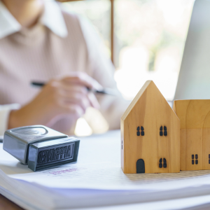 Guide to Selling a Home With Unpermitted Work In Illinois