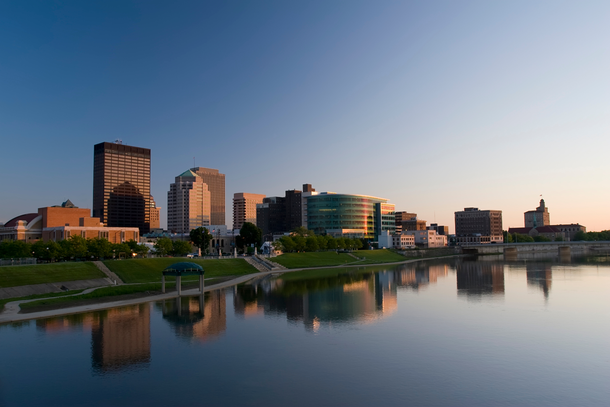 EZ Sell Homebuyers buys houses fast for cash in Dayton Ohio