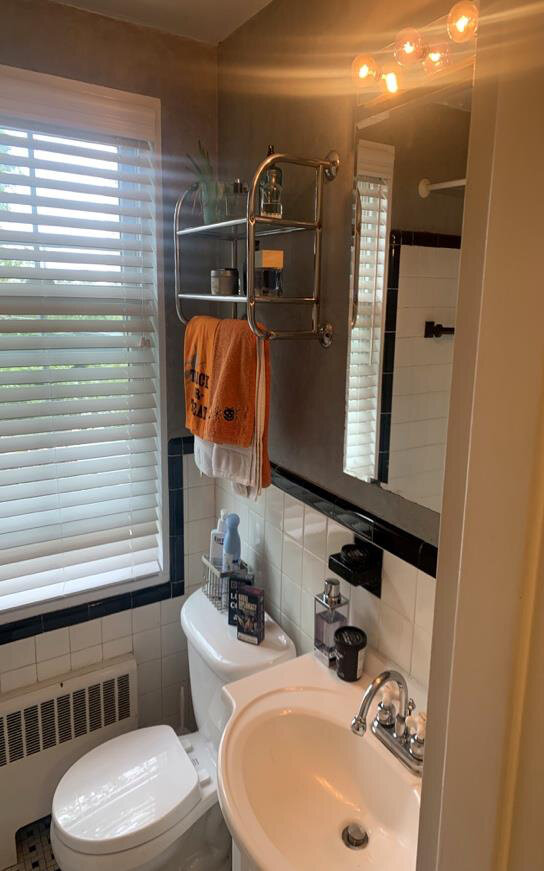Before renovation – Bathroom in Alexandria, VA - Gentry Ave