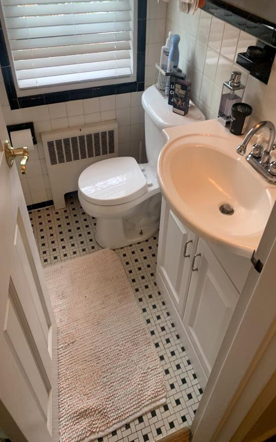 Before renovation – Bathroom in Alexandria, VA - Gentry Ave