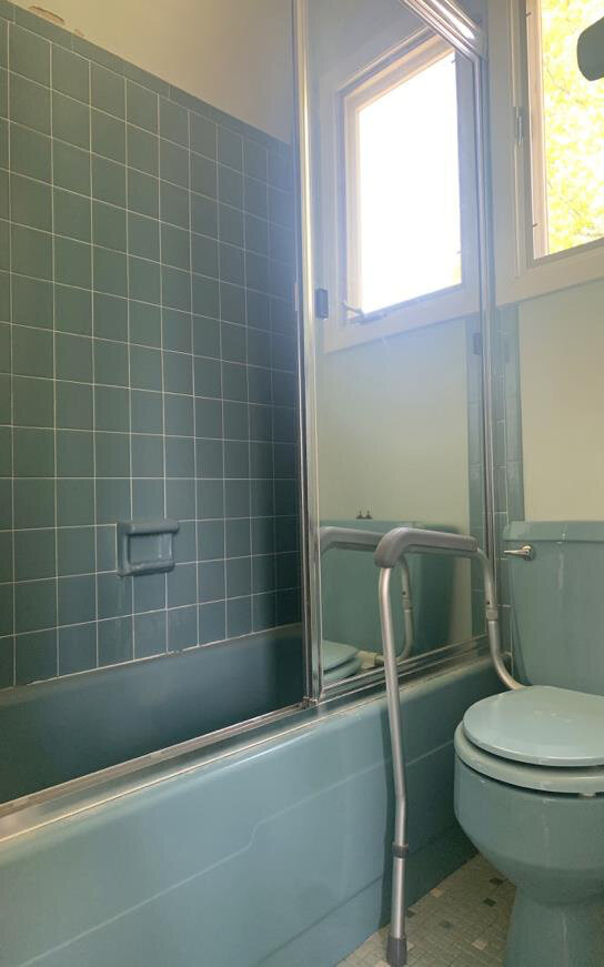 Before renovation – Bathroom in Rockville, MD - Emily Dr