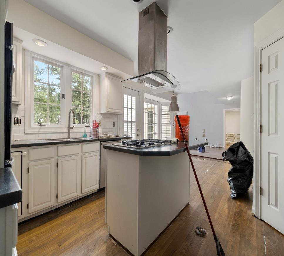 Before renovation – Kitchen in Centreville, VA - Flag Staff Ct