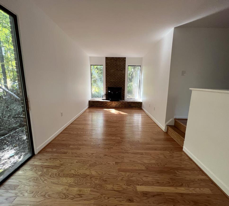 Before renovation – Family Room in Oakton, VA - Cobb Hill Ln