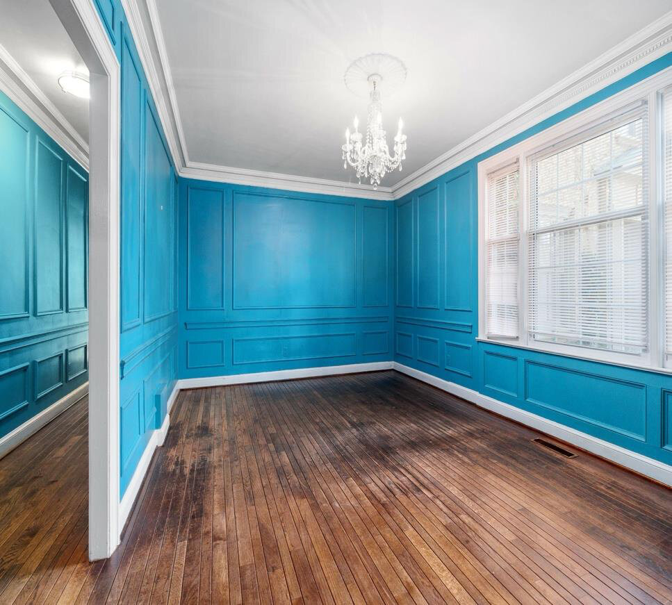 Before renovation – Dining Room in Washington, DC - 34th St NW
