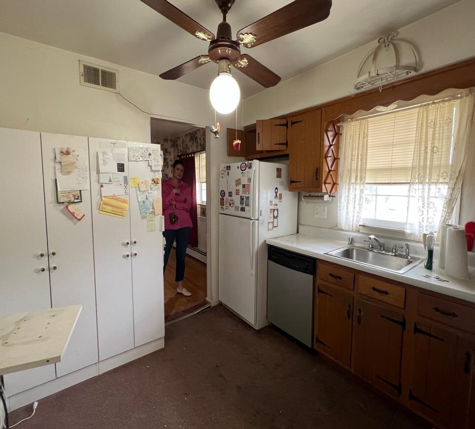 Before renovation – Kitchen in Alexandria, VA - Maxine Court