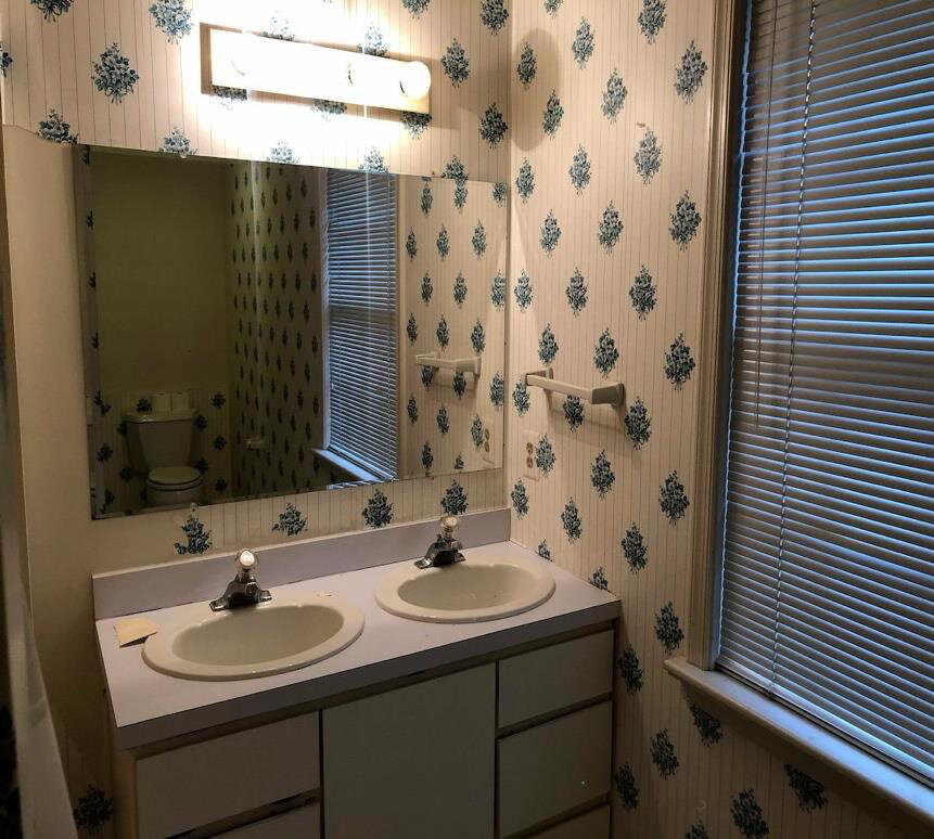 Before renovation – Kitchen in Burke, VA - Gaines St