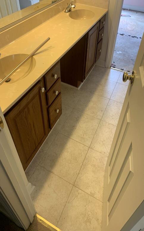 Before renovation – Kitchen in Centreville, VA - Flag Staff Ct