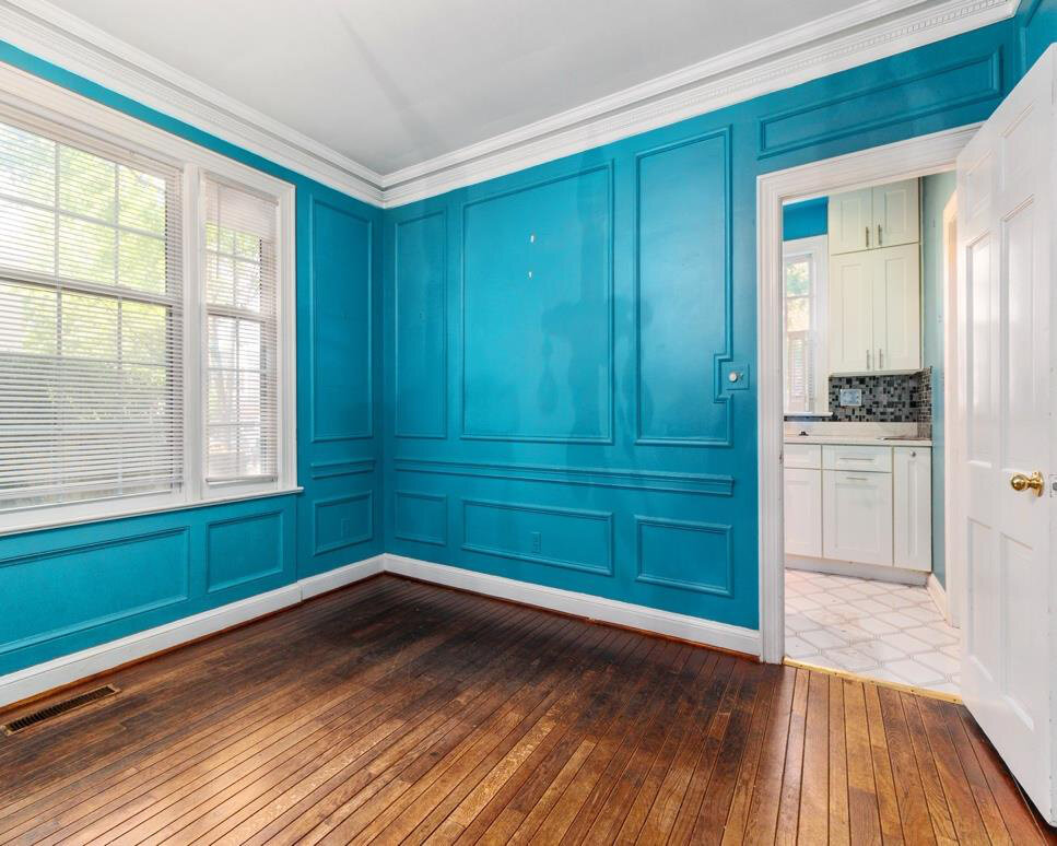 Before renovation – Kitchen in Washington, DC - 34th St NW