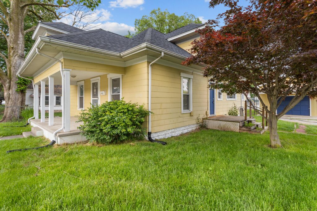 Front image of 802 N Indiana Avenue Kokomo, IN 46901