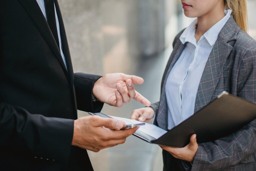 Voici 4 conseils pour vendre votre maison lorsque vous devez déménager à Rive-Nord
nous achetons votre maison comptant
acheteur de maison
vente rapide maison
vente maison
montreal reprise de finance
what is my house worth
house sell
house price
real estate montreal
cash house buyers
quick sale home
house buyer
i buy house
