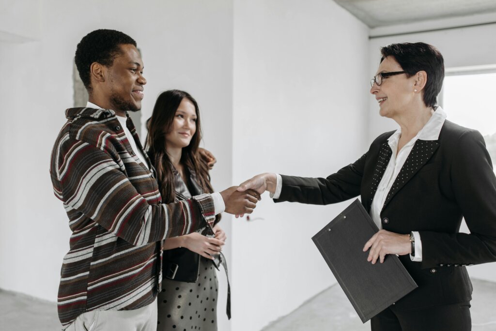5 signes que vous avez un excellent agent immobilier à Montréal, QC
nous achetons votre maison comptant
acheteur de maison
vente rapide maison
vente maison
montreal reprise de finance
what is my house worth
house sell
house price
real estate montreal
cash house buyers
quick sale home
house buyer
i buy house