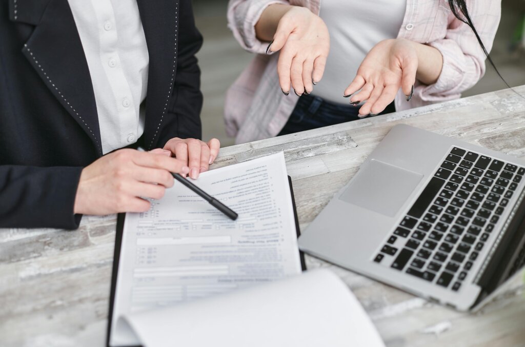 J'ai hérité d'une maison, que dois-je faire ? Dois-je louer ou vendre à Brossard ?
nous achetons votre maison comptant
acheteur de maison
vente rapide maison
vente maison
montreal reprise de finance
what is my house worth
house sell
house price
real estate montreal
cash house buyers
quick sale home
house buyer
i buy house