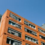 Vous êtes propriétaire d’un immeuble locatif à Delson et vous songez à le vendre, même s’il est occupé par des locataires?