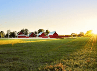 selling land with existing structures in White Springs