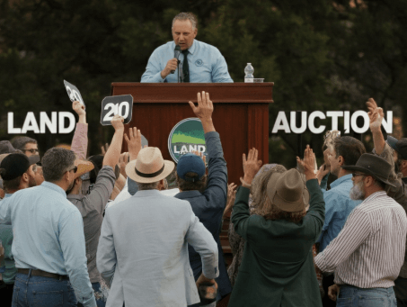 how land auctions work in Wewahitchka Florida
