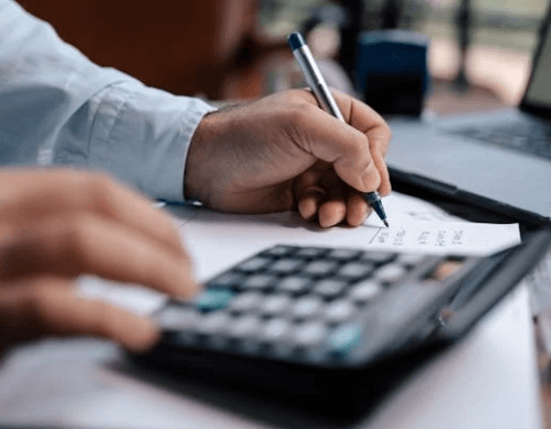 selling land with existing structures in Inglis