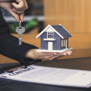 Do You Need a Lawyer to Sell a House Virginia