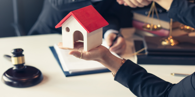 Do I Need an Attorney to Sell My House Virginia