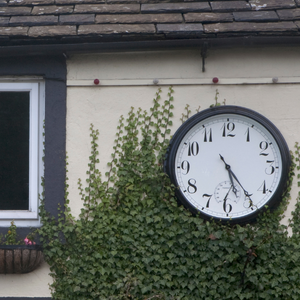 How Long May Seller Stay in House After Closing