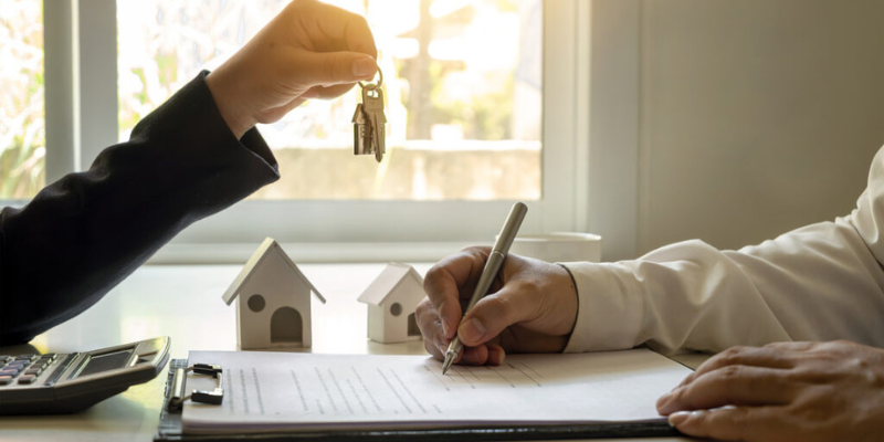 Can You Sell a House With a Quitclaim Deed [market]