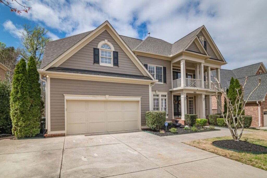Helping Military Families Navigate Home Sales in Tumwater