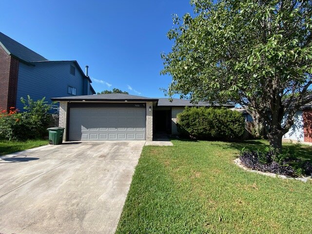 A San Antonio home purchased for cash by Bexar Street Group, helping a homeowner sell quickly and as-is.