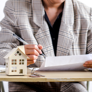 Home Insurance While You're Selling Your Home In Fort Worth