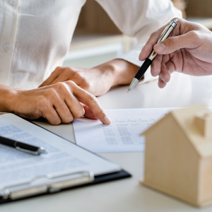 Can a Seller Legally Back Out of Contract In Texas