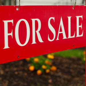Selling an Apartment Complex While Managing a Lawsuit In Texas