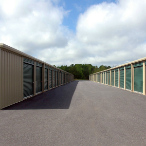 How to go about selling a self-storage complex without a broker Dallas