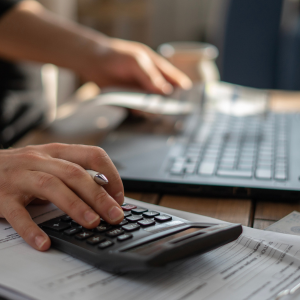 What are Closing Costs and Who Pays Them in Texas