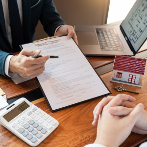 How to Terminate a Real Estate Contract With a Realtor in Texas