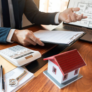 Can You Sell a Property With a Lien In Texas