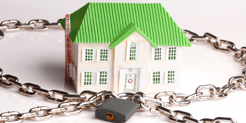 How to Sell a House With a Lien In Texas