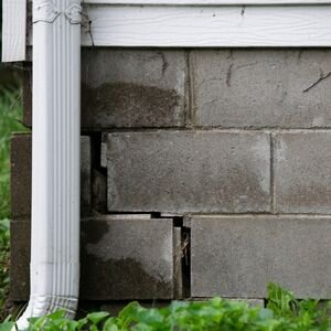 Selling a House With Structural Problems in North Carolina