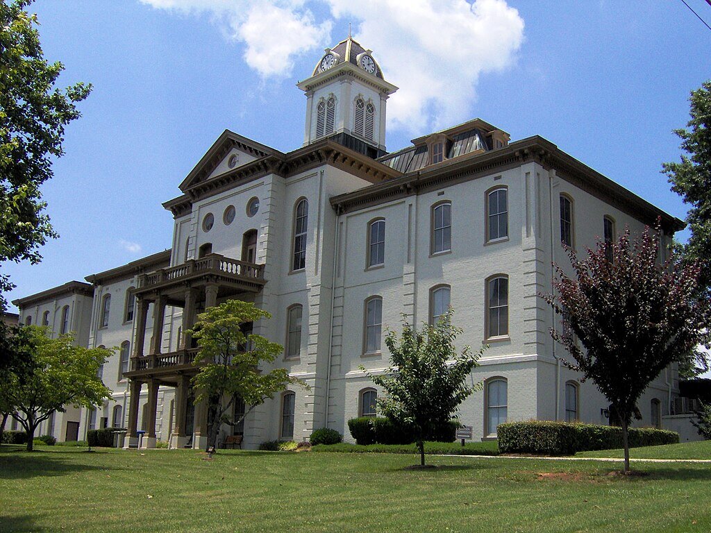 Hamblen County Courthouse where probate land cases are handled